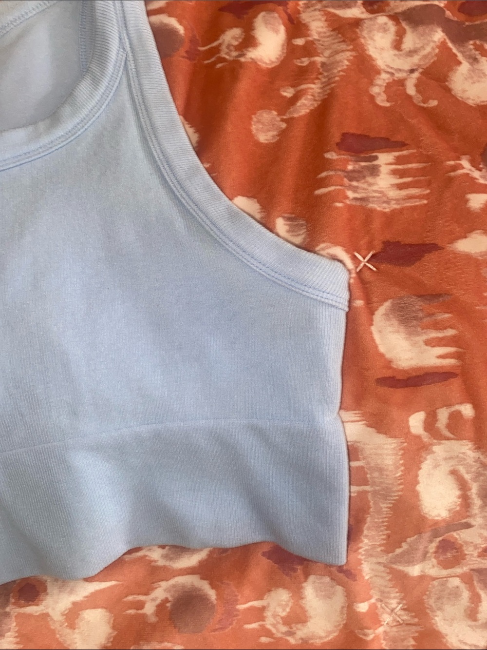 ALO Yoga Light Blue Ribbed Crop Tank - Picture 6 of 11